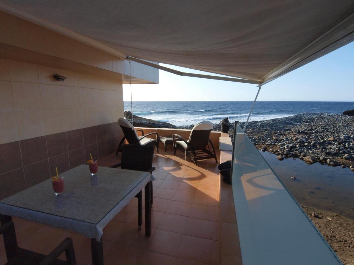 Apartment Sunrise Directly At The Sea *