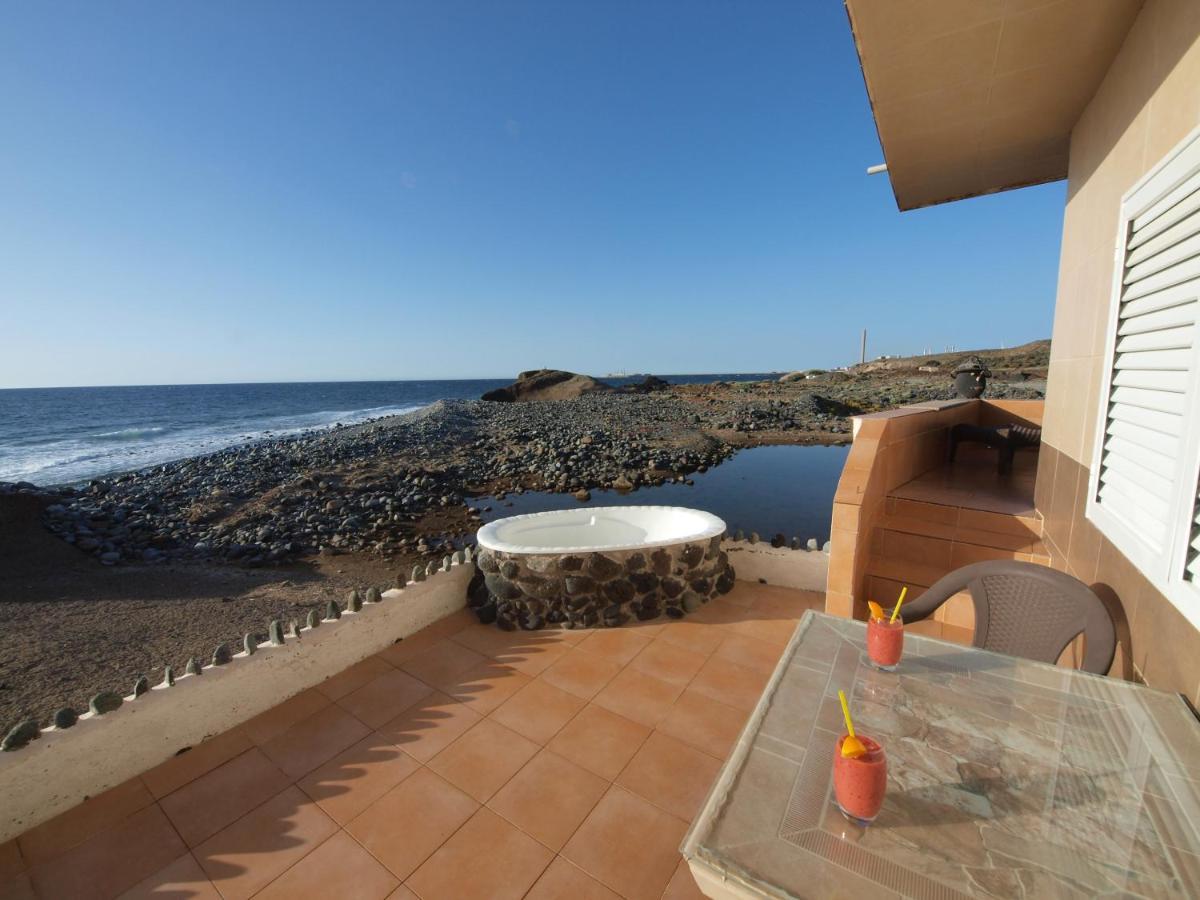 Apartment Sunrise Directly At The Sea La Mareta