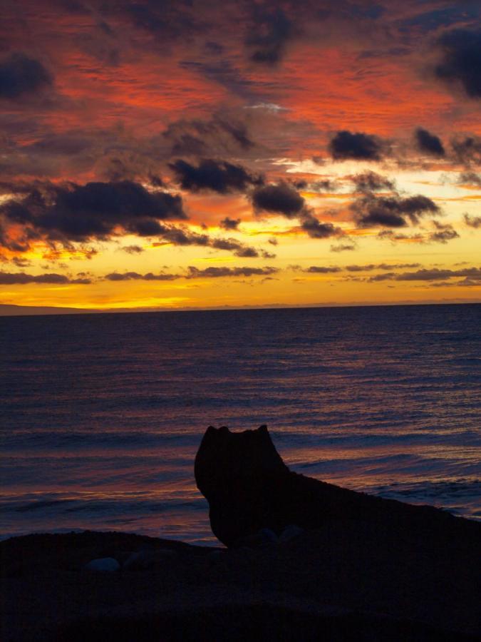 Sunrise Directly At The Sea Apartment La Mareta